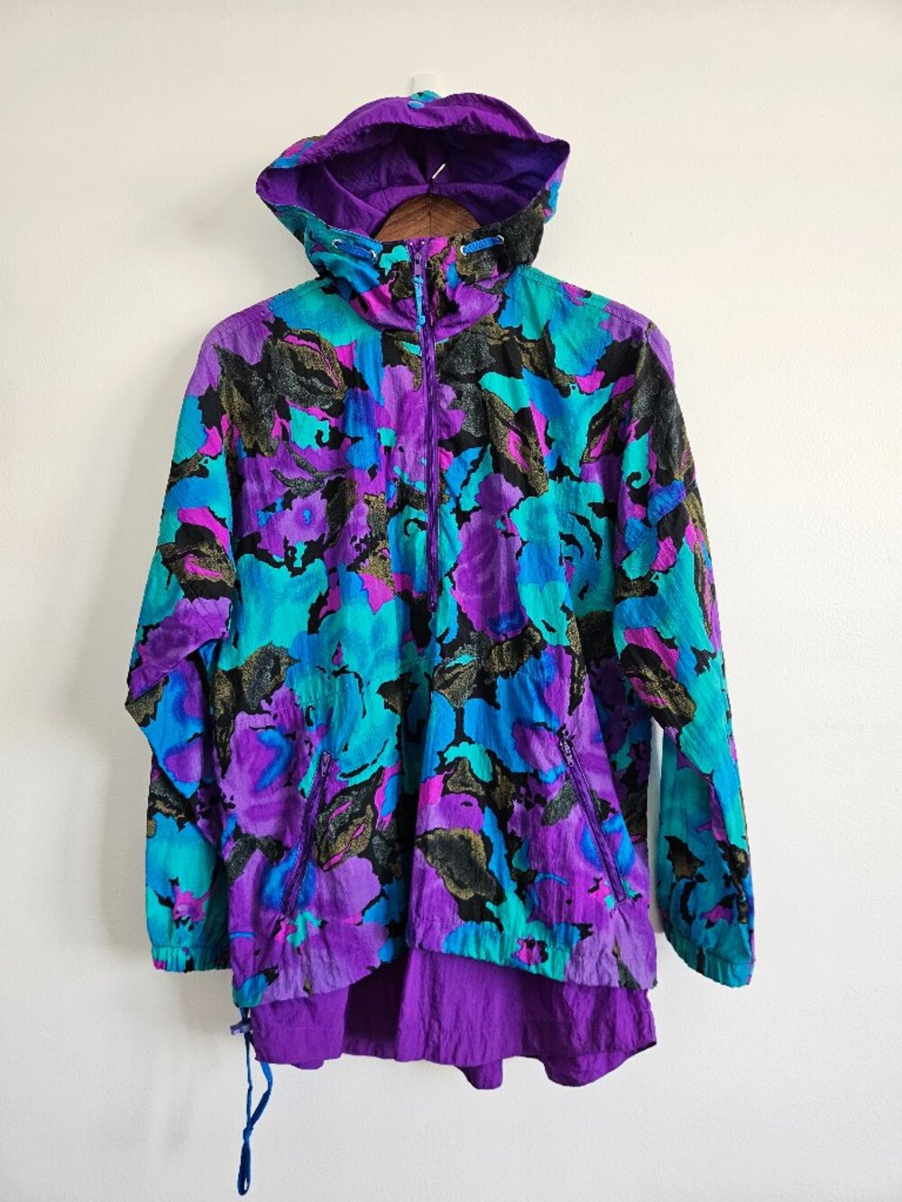 Vintage InSport M Medium Windbreaker Purple Blue Zip Up Front, Hood